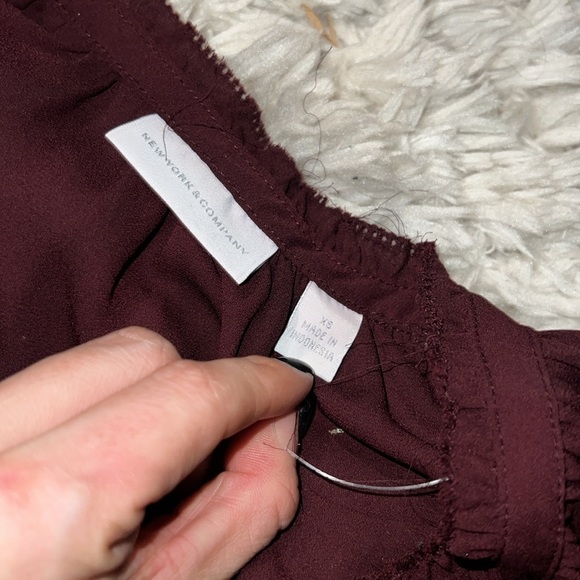 NWT lace blouse - Picture 2 of 4